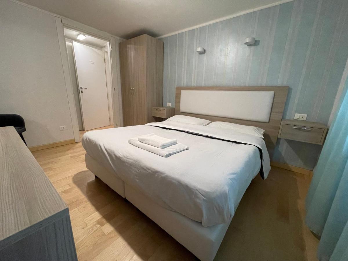 Luciano Laterani Guest House Rome Exterior photo