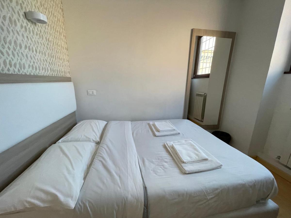 Luciano Laterani Guest House Rome Exterior photo